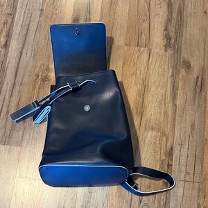 Stylish Black/Blue Bag